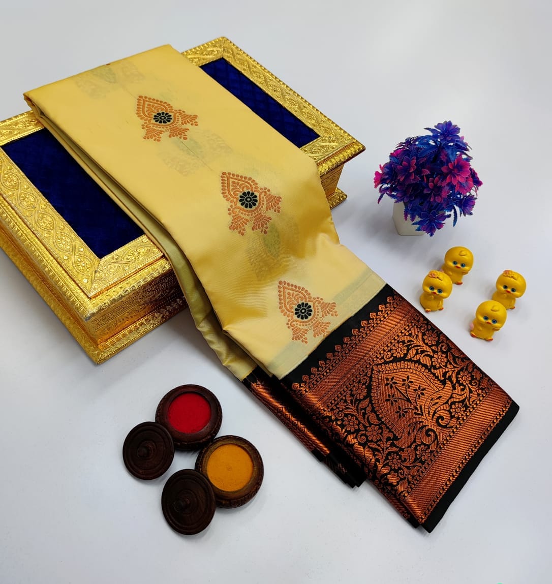 Cream Korvai Kottanchi Meena Work Premium Soft Silk Saree