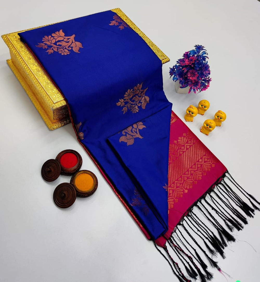 Geometric Weave – Borderless Soft Silk Sarees