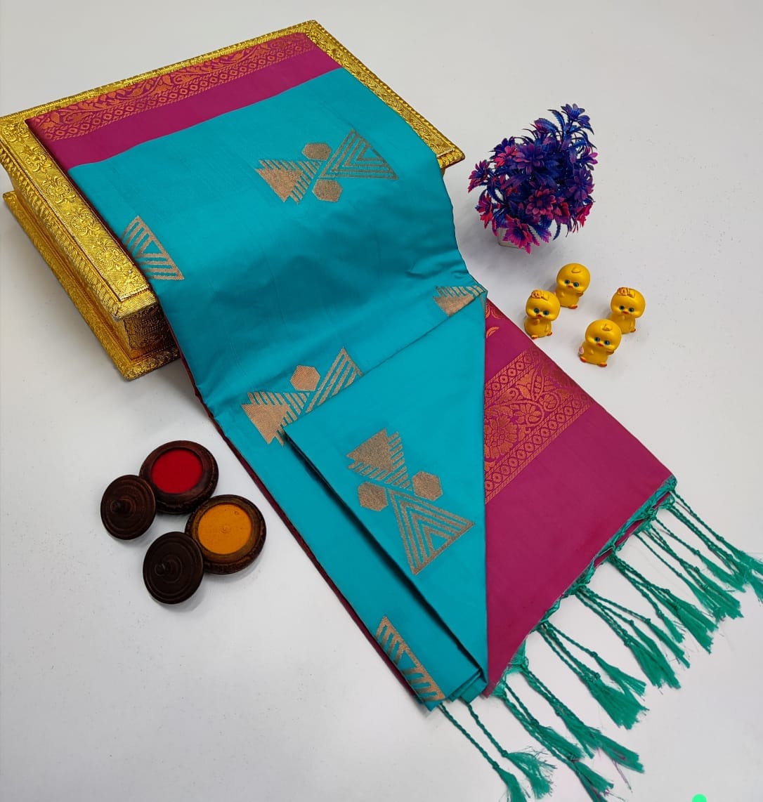 LEGACY – Borderless Soft Silk Sarees